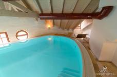 Wellness Hotel Engel - Piscina coperta nel sottotetto